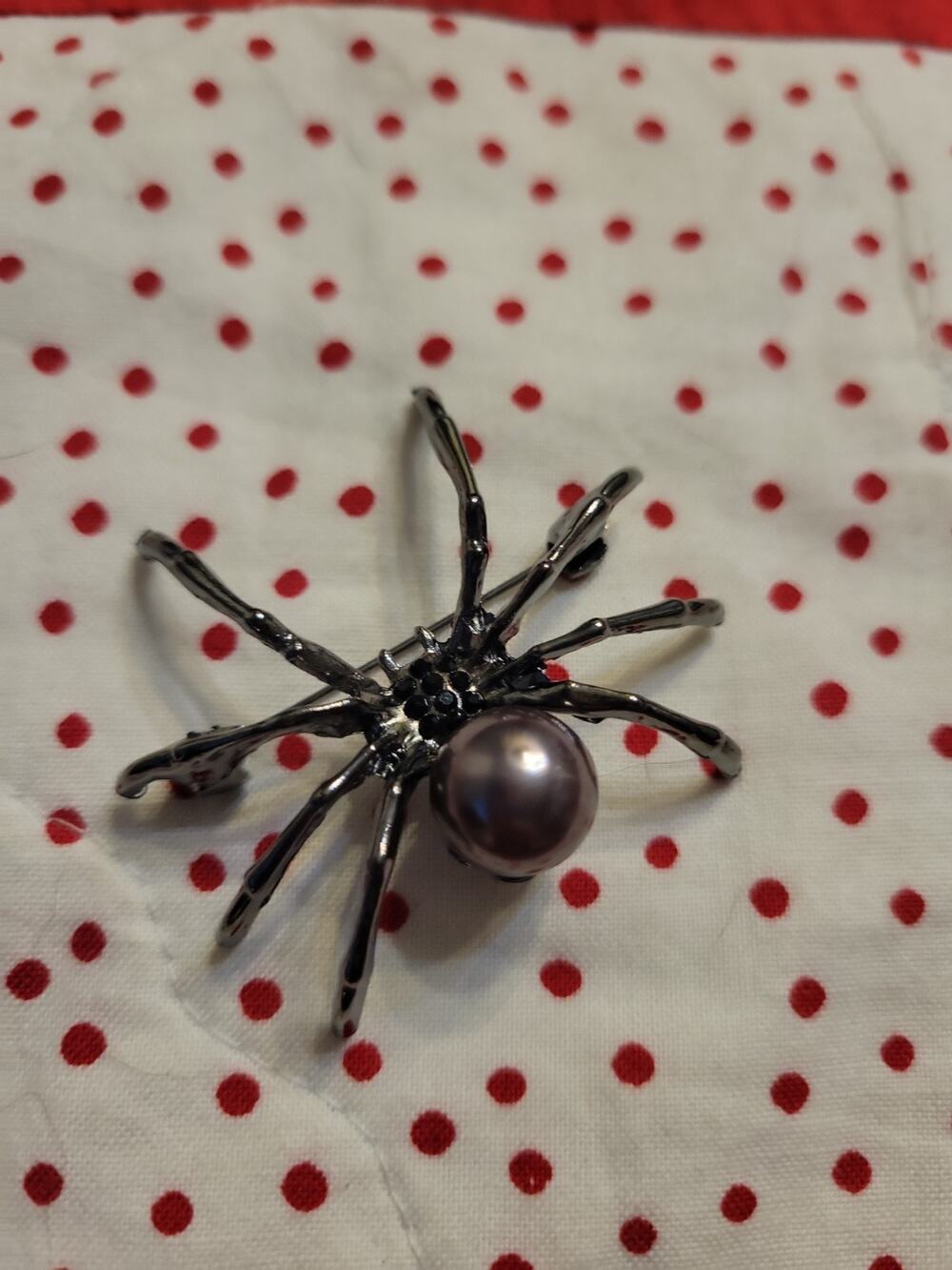 Unsigned Gun Metal Color & Faux Pearl Rhinestone Spider Brooch/Pendant